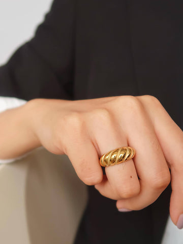 Wallace 18K Gold Non-Tarnish Croissant Ring