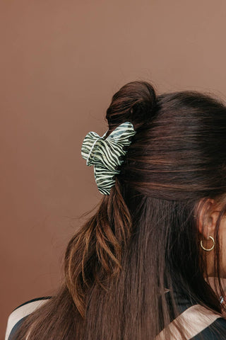 KAXI House of Her | Zebra Claw