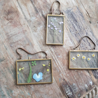 Brass + Glass 3" x 5" Hanging Frame | Horizontal