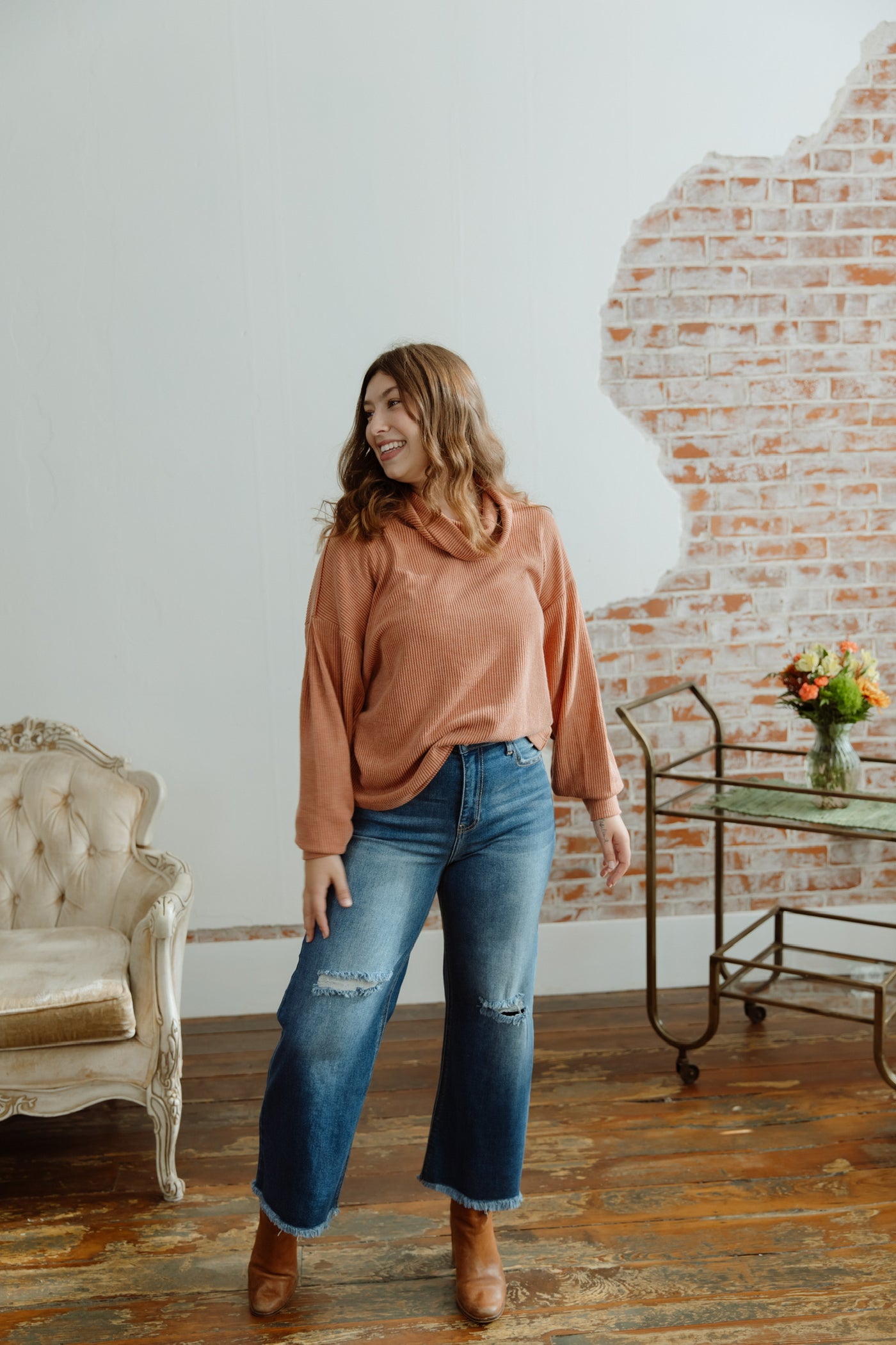 Worth It Risen Distressed Jeans