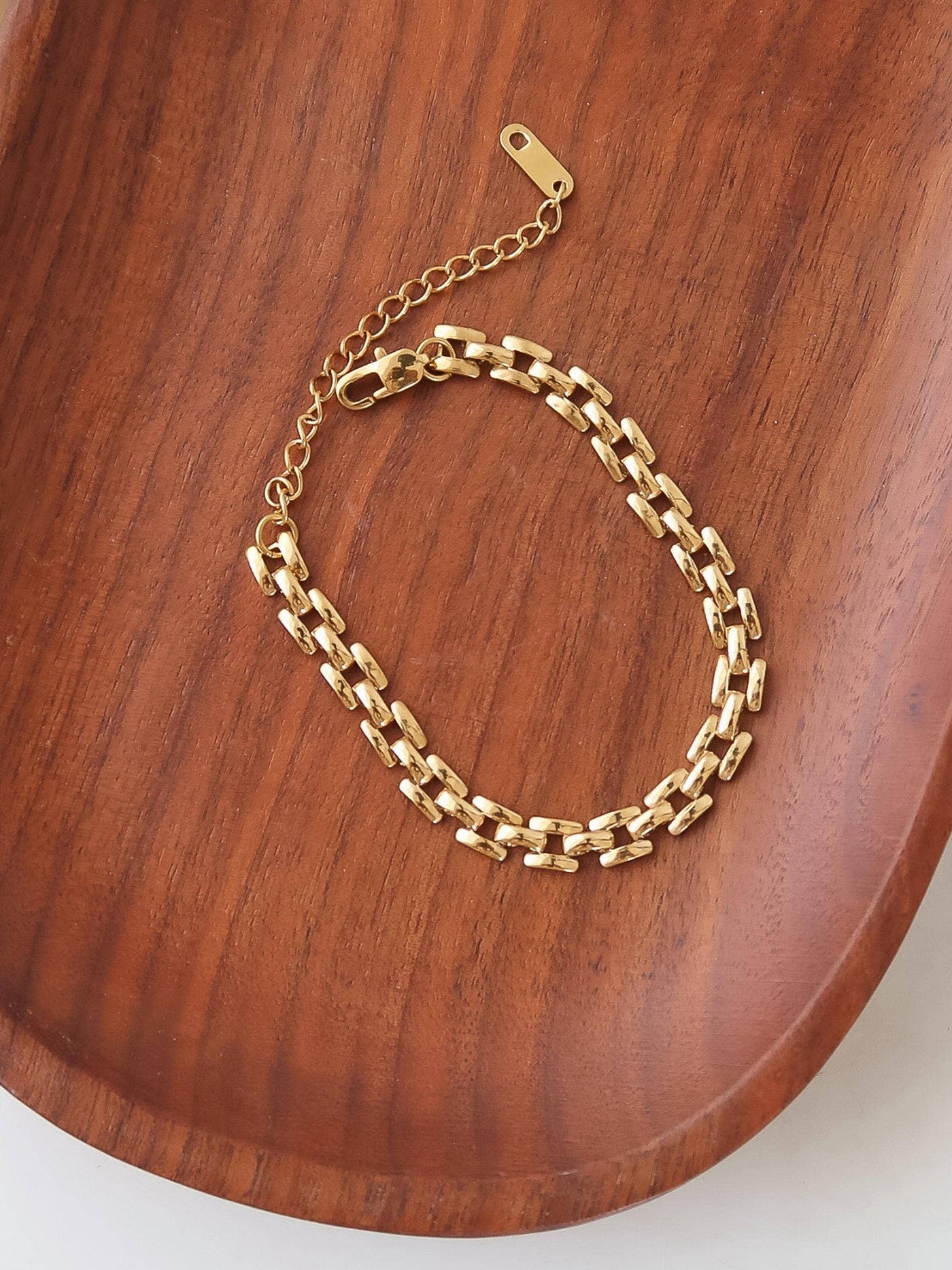Freddie 18K Non-Tarnish Flat Chain Bracelet