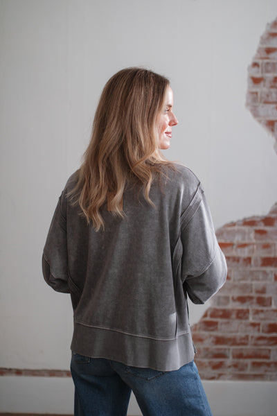 Jessie Everyday Crewneck
