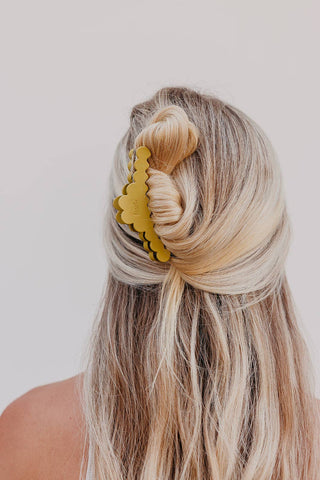 KAXI Scalloped Midi Hold Everything Claw