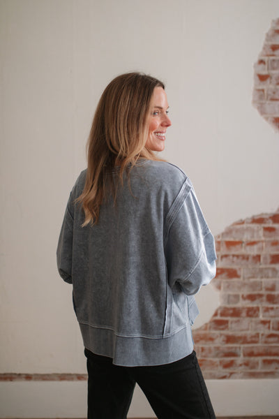 Jessie Everyday Crewneck