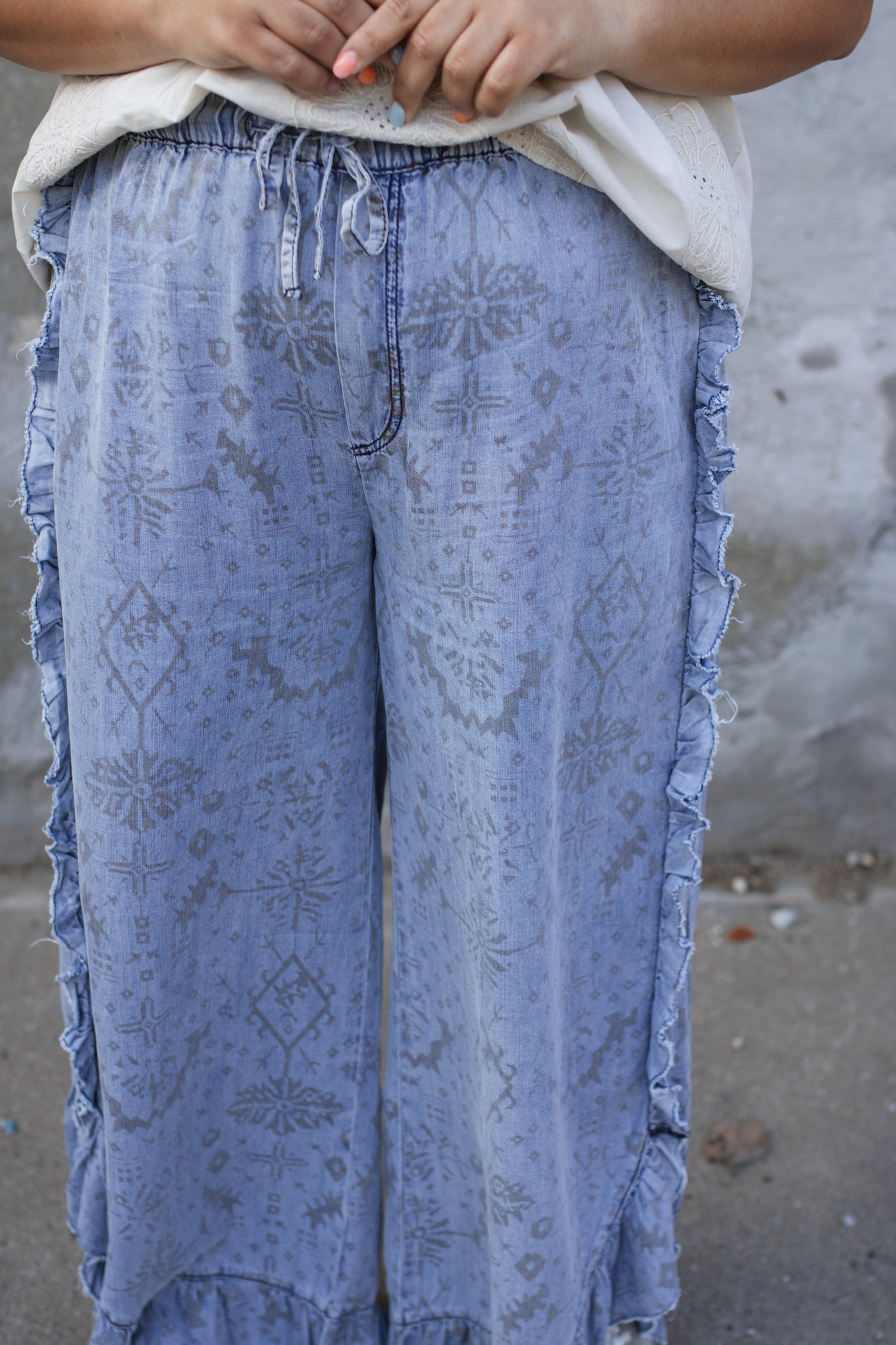 Riley Ruffle Chambray Print Pants