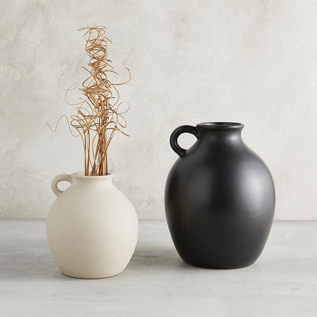 Eliza Matte Kettle Planter