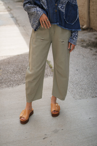 Sadie Vintage Washed Barrel Jeans