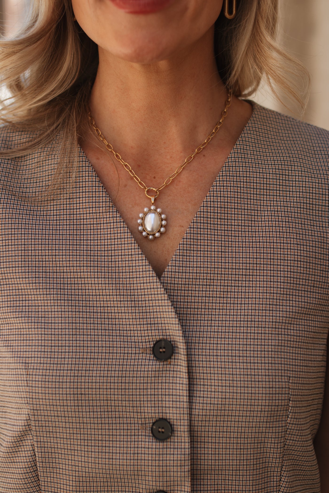 Lizzie Pearl Royale Necklace