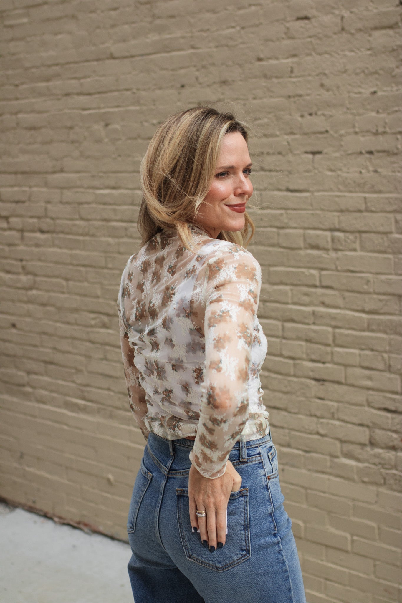 Carly Floral Fitted Lace Long Sleeve Top