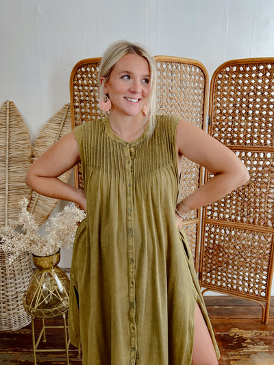 Walk My Way Pleat Button Dress