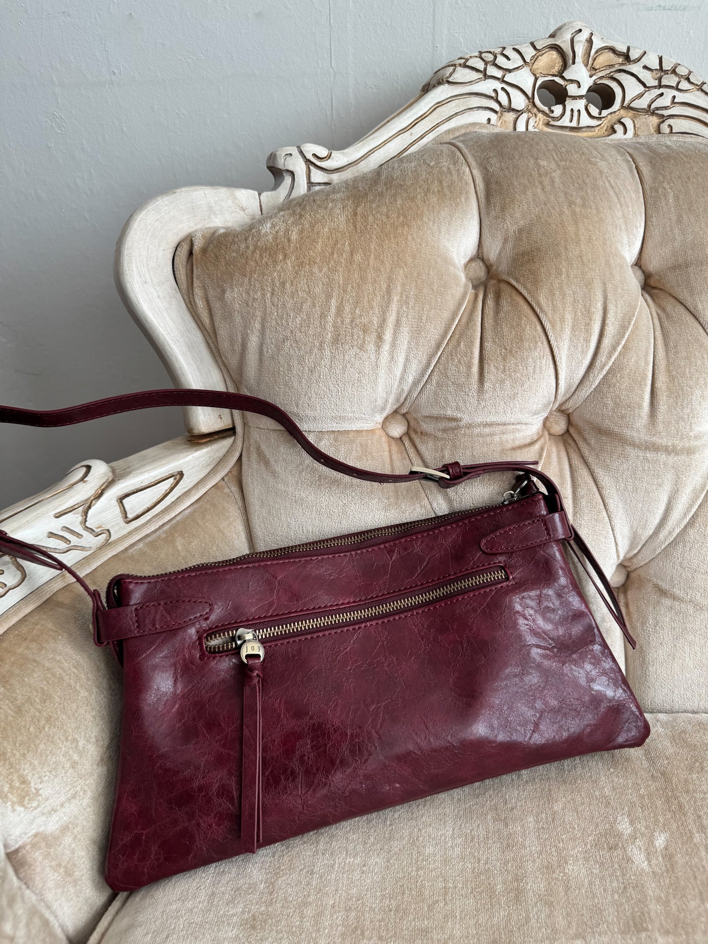 Eve Trapeze Shoulder Bag