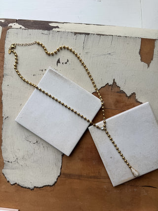 Vivi Drop Pendant Lariat Necklace