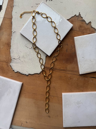 Bevin Chain Lariat Necklace