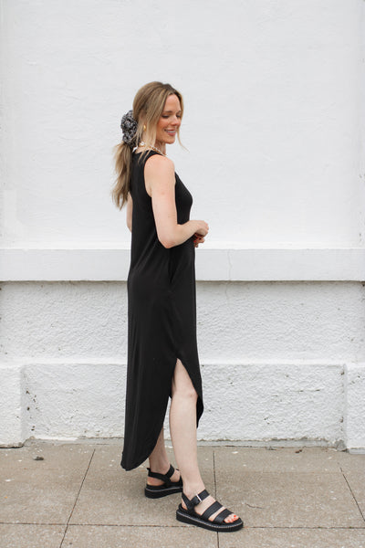 Kally Crewneck Midi Dress