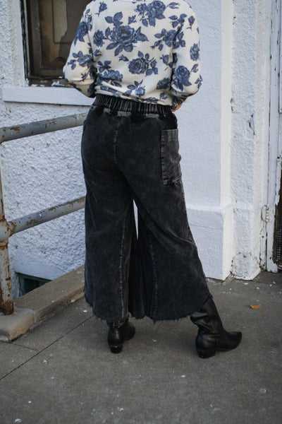 Kara Corduroy Wide Leg Pants | Black