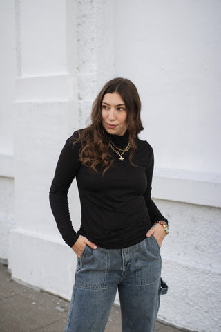 Riley Classic Turtleneck Long Sleeve