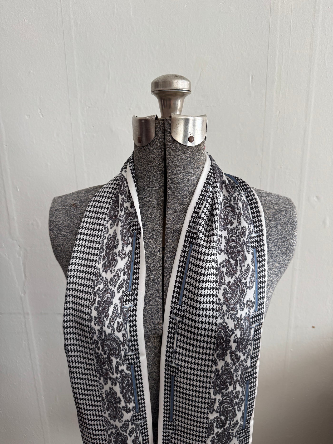 Chunky Twilly Scarf | Houndstooth