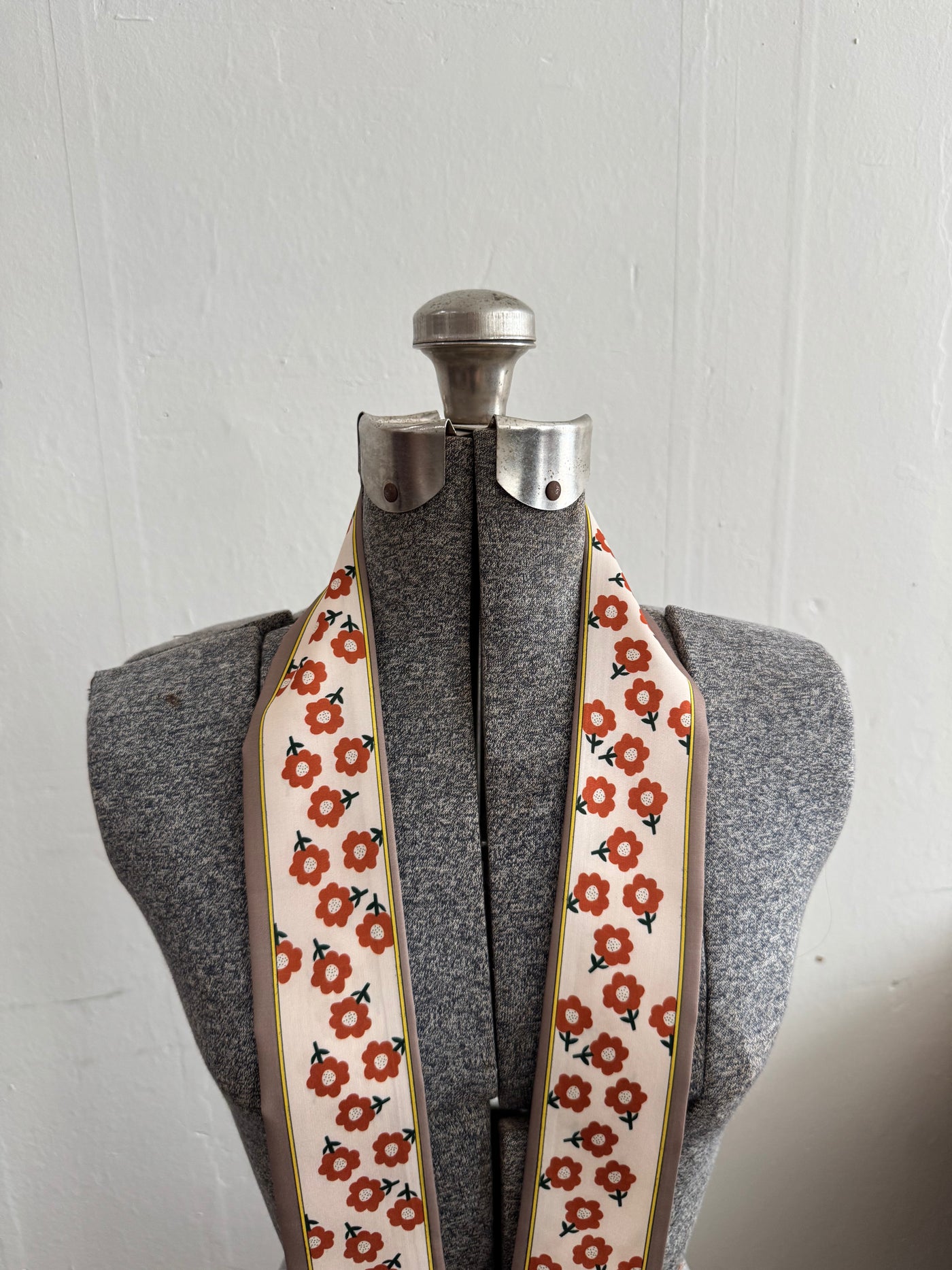 Classic Twilly Scarf | Vintage Floral