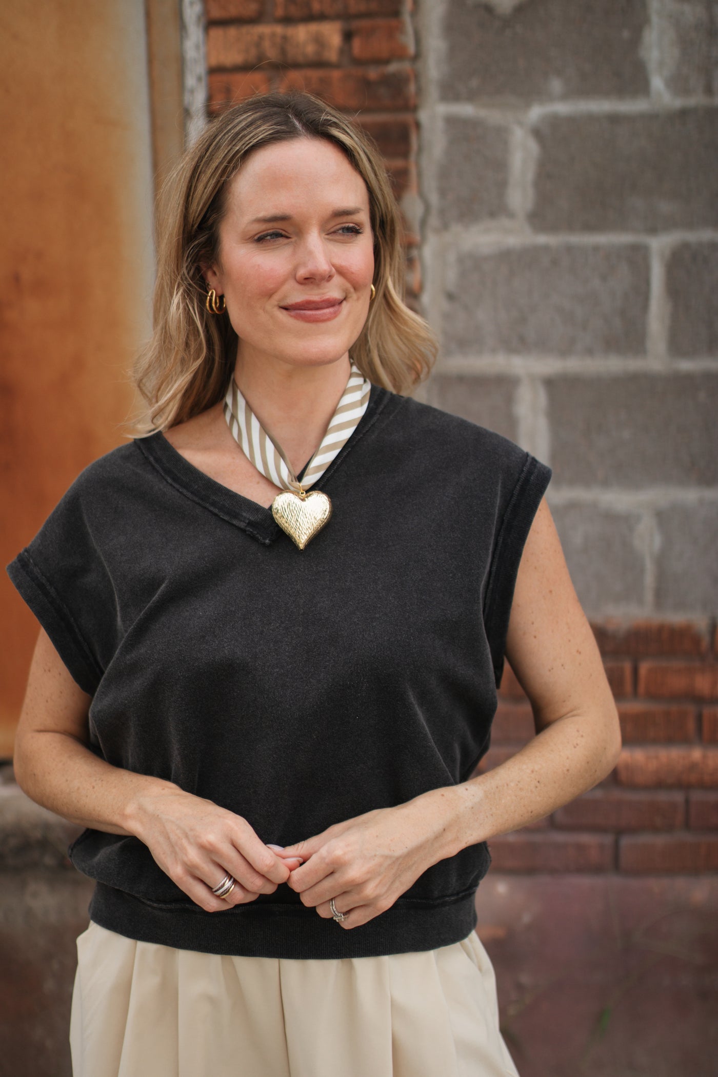 Caroline V-Neck Pullover Vest | Black