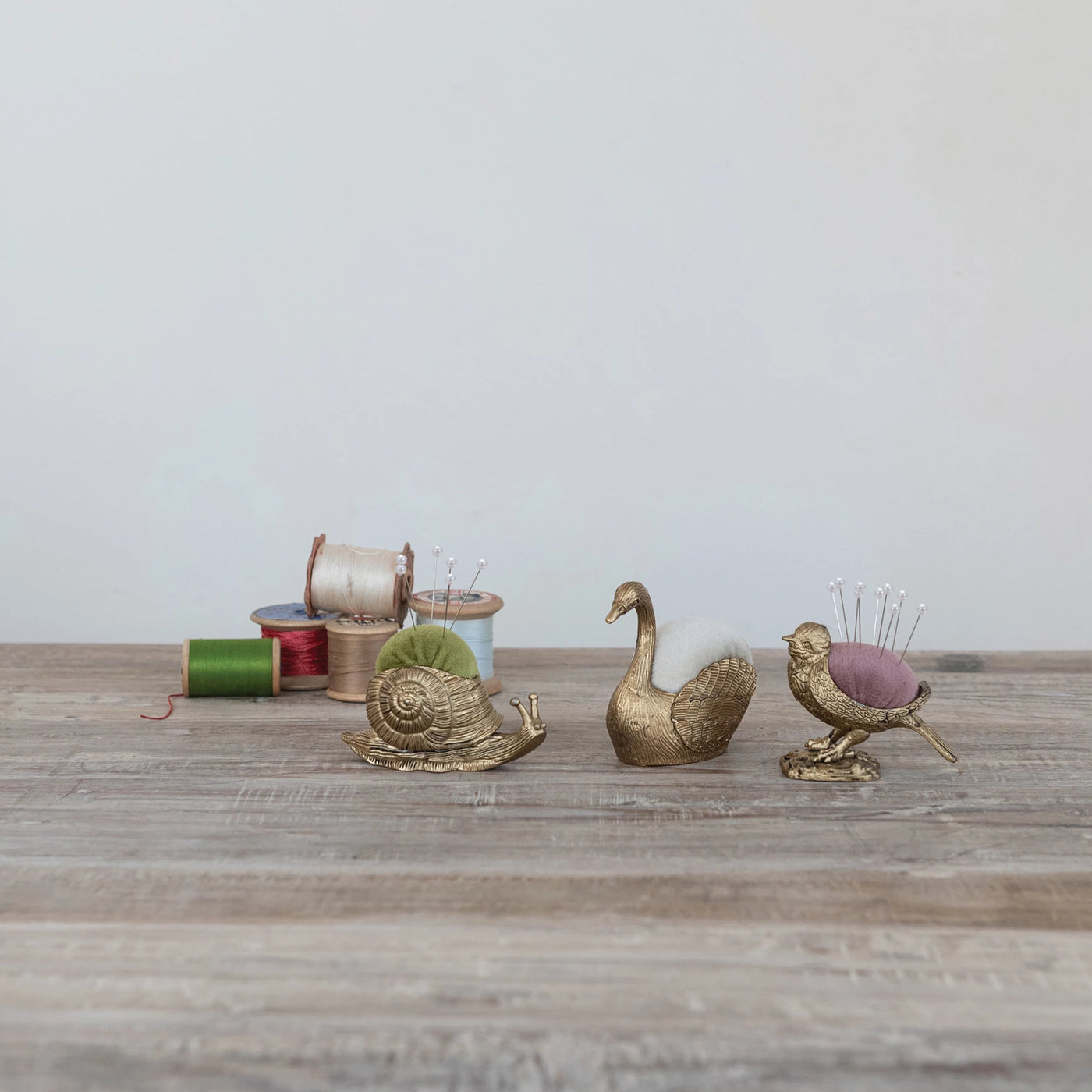 Velvet Animal Pin Cushion + 5 Pearl Pins