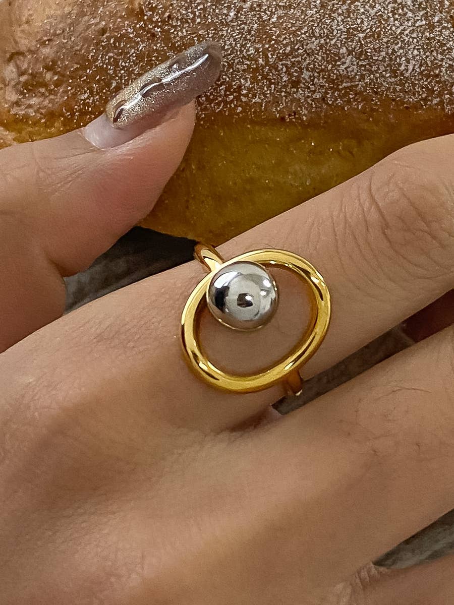 Stella 18K Gold Non-Tarnish Two Tone Round Ring