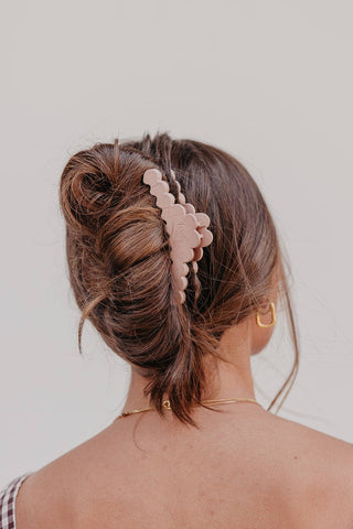 KAXI Scalloped Midi Hold Everything Claw