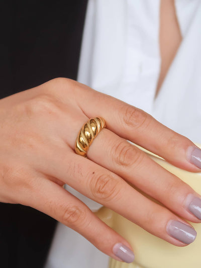 Wallace 18K Gold Non-Tarnish Croissant Ring