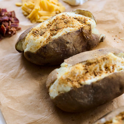 3.3 oz. That's Amore Topper Seasoning