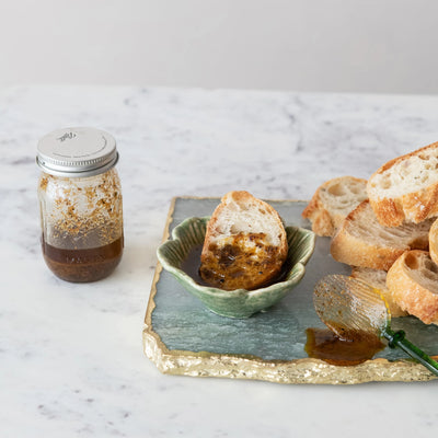 3.3 oz. That's Amore Topper Seasoning