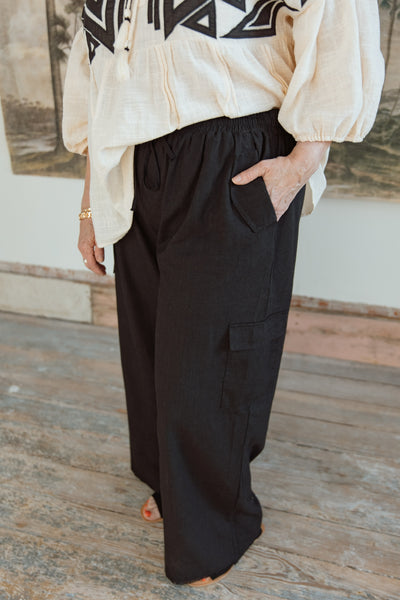 Effortlessly Chic Pocket Detail Pants