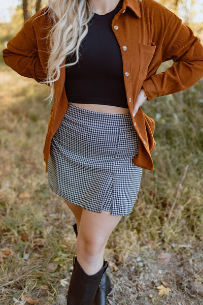 Keep It Up Houndstooth Knit Skort