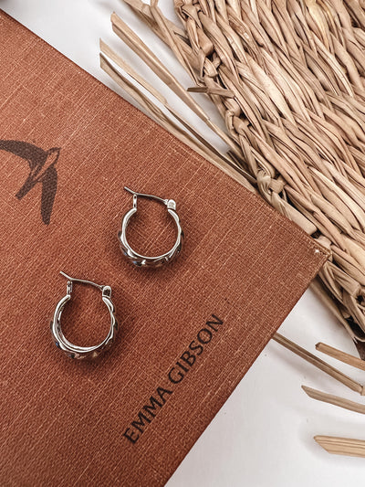 Circle Twist Texture Pin Catch Hoop Earrings