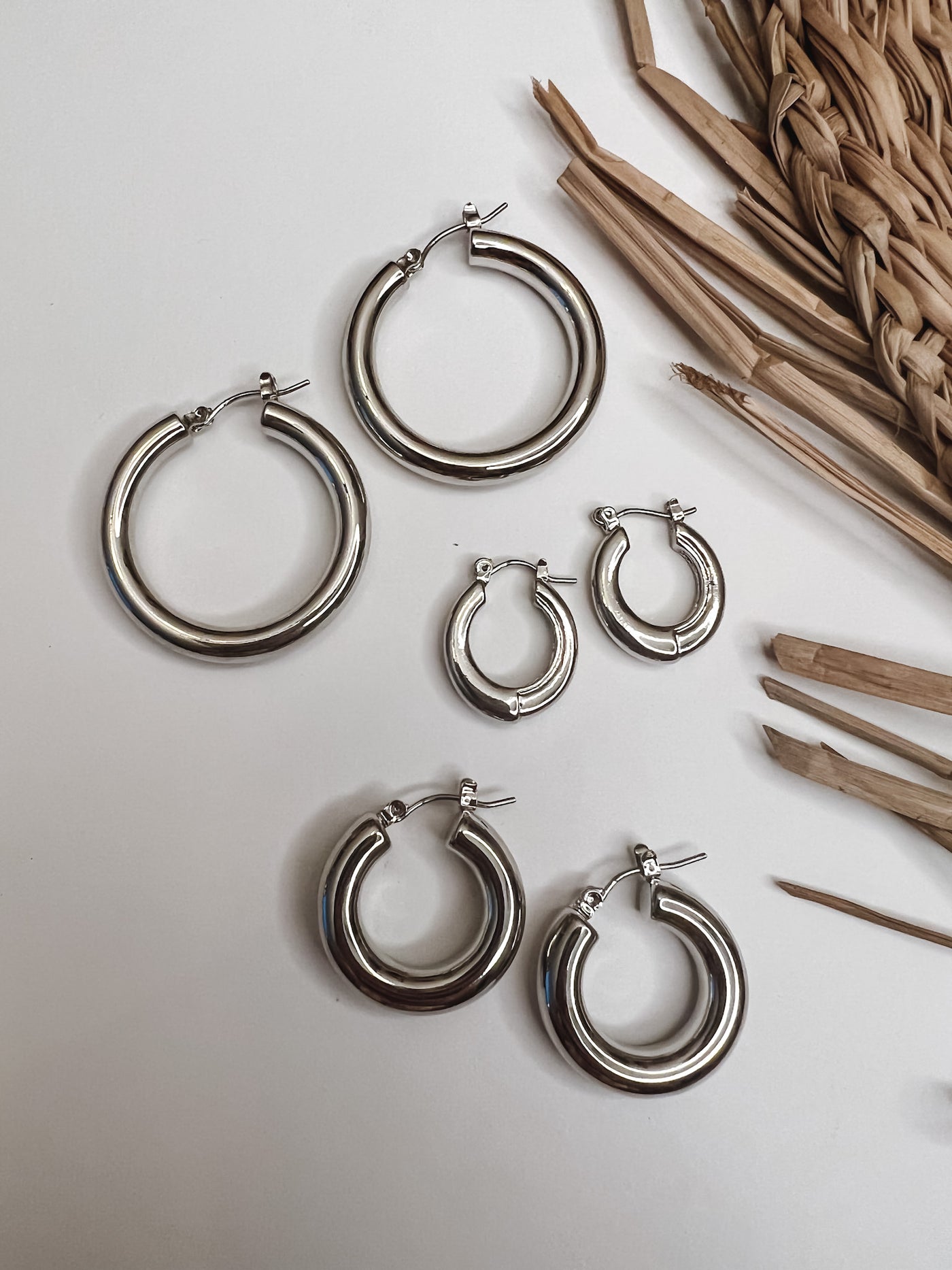 Tube Latch Hoop Earrings Set