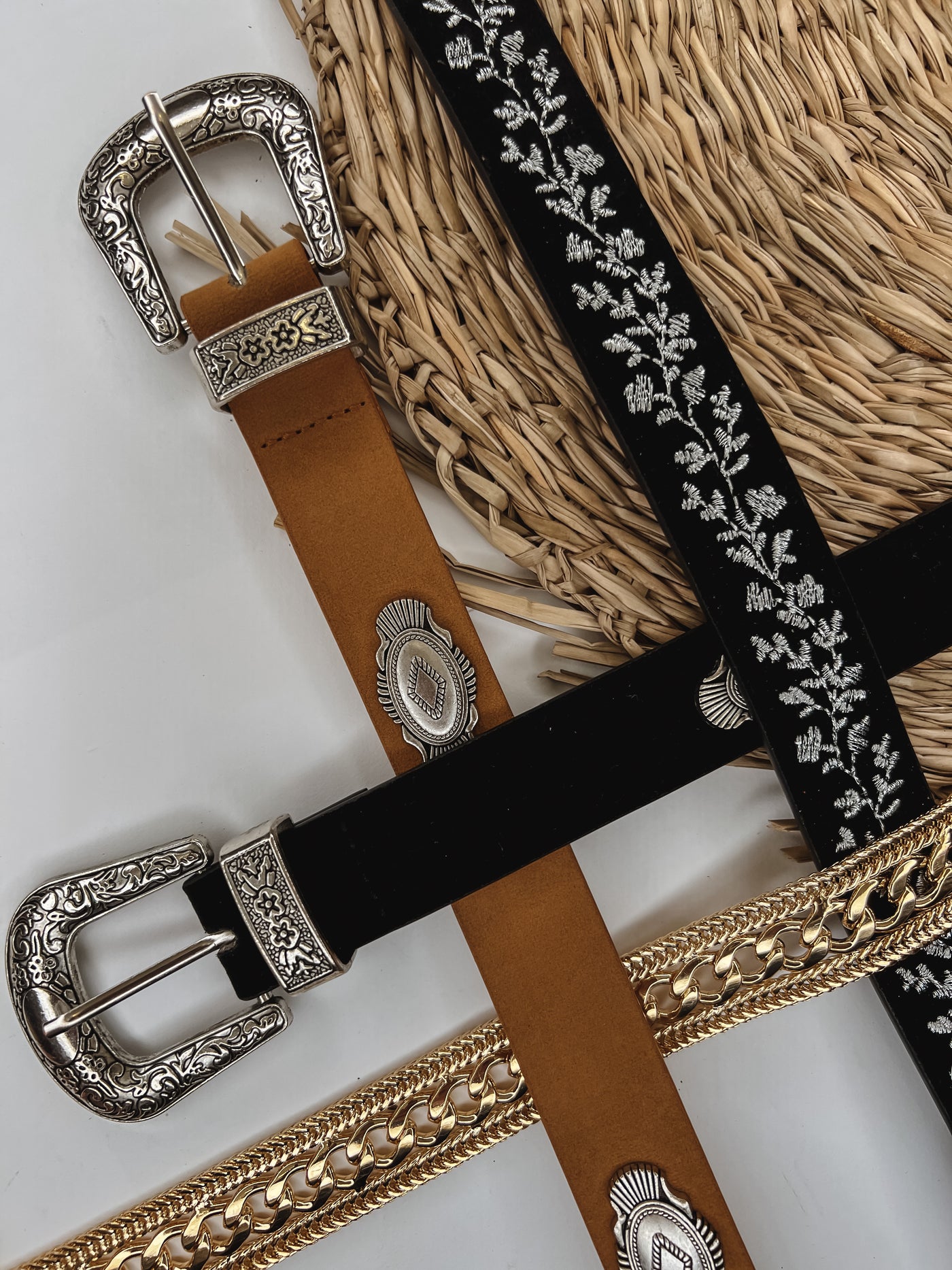 Embroidered Floral Belt