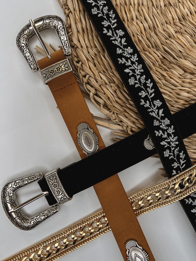 Embroidered Floral Belt