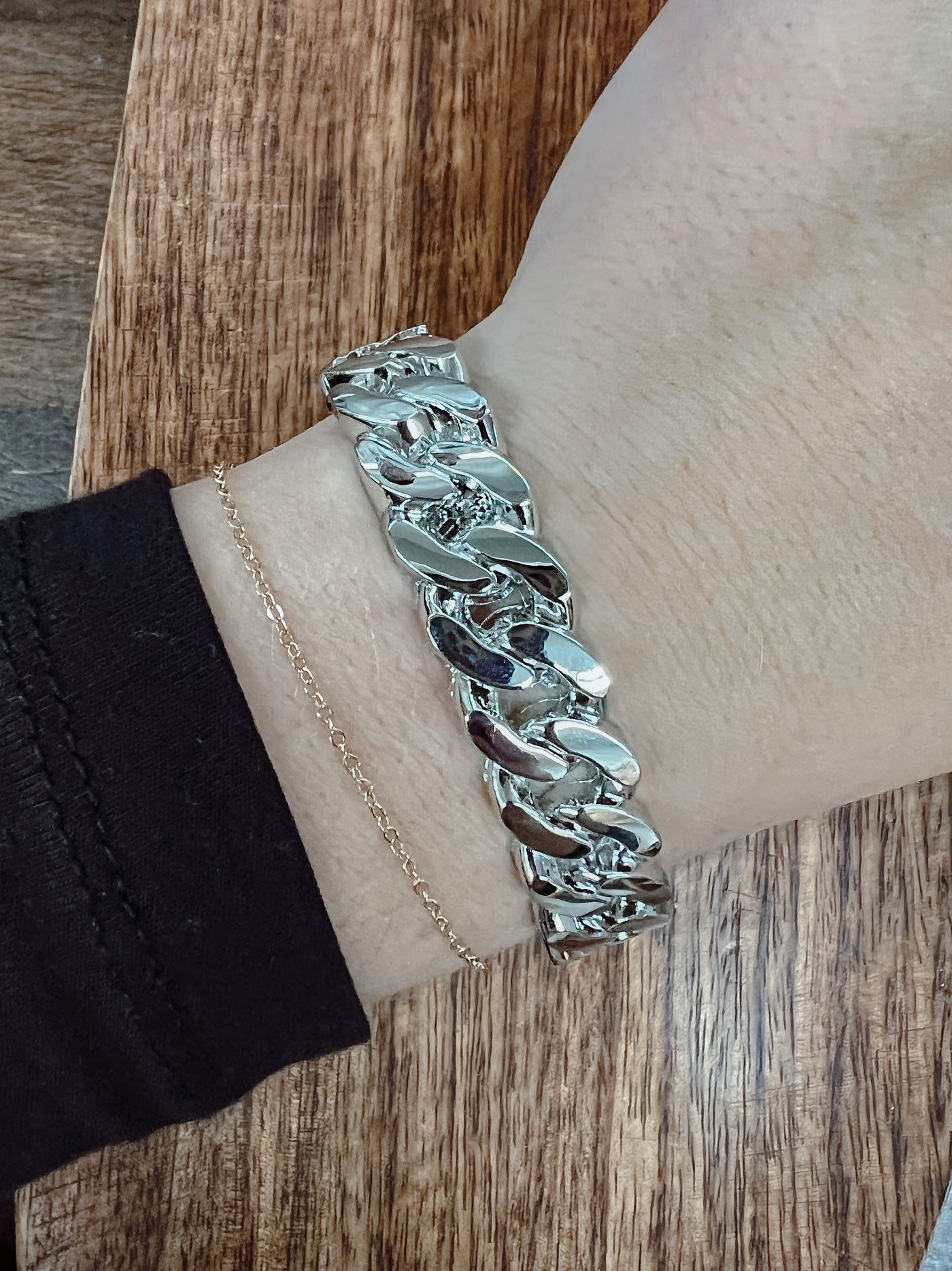 Link Chain Bangle